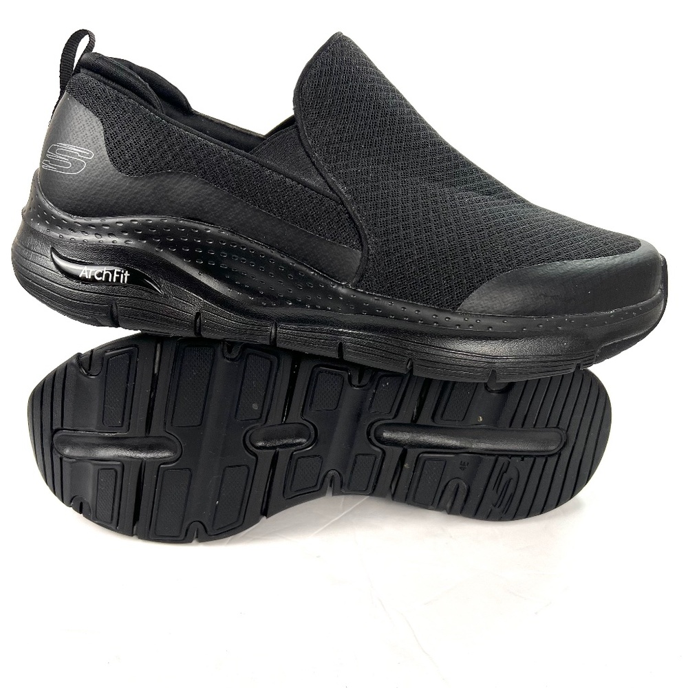 Skechers Arch Fit Slip On Men’s Comfort Sneakers size 11.5 Black Walking Casual